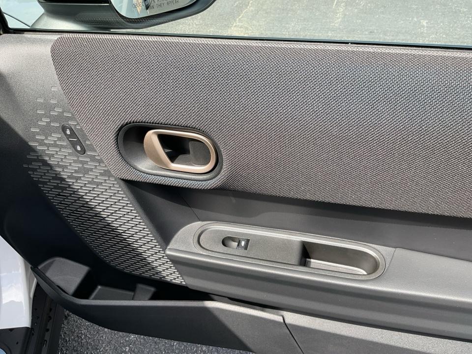 2027 MINI 2 DOOR Base