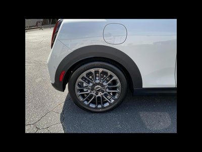 2027 MINI 2 DOOR Base