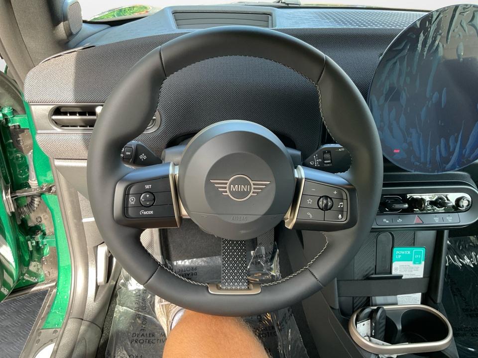 2026 MINI CONVERTIBLE SIGNATURE PLUS