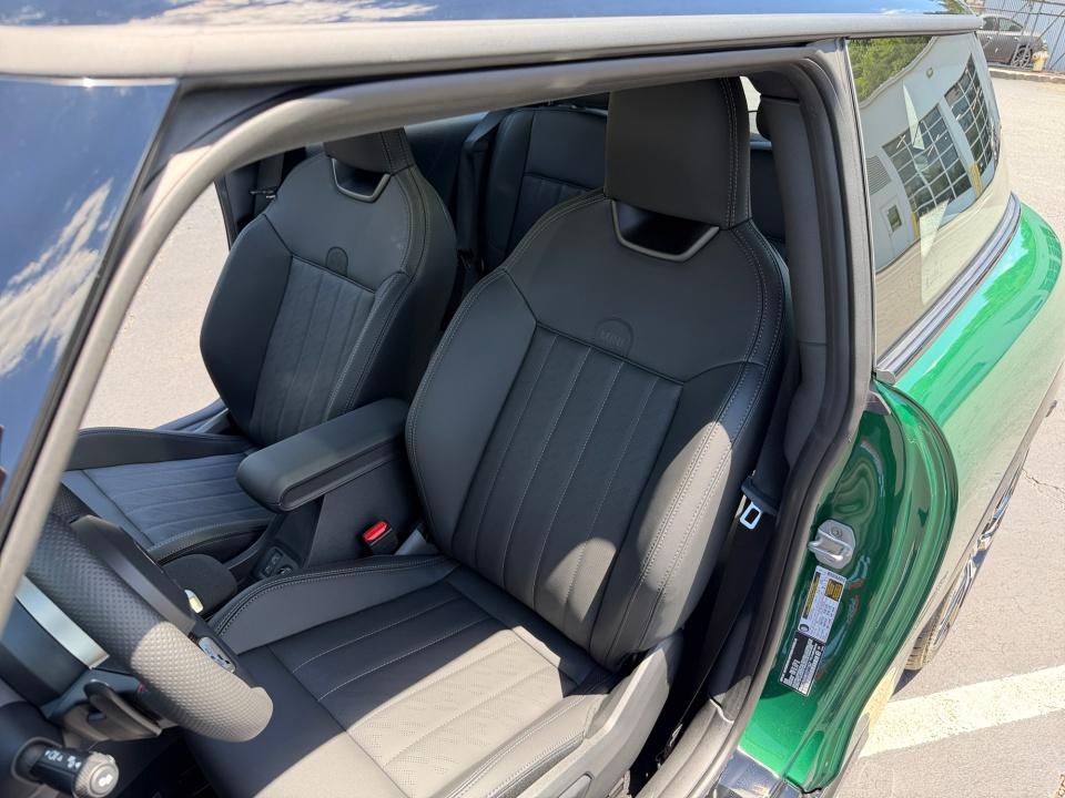 2026 MINI 2 DOOR ICONIC