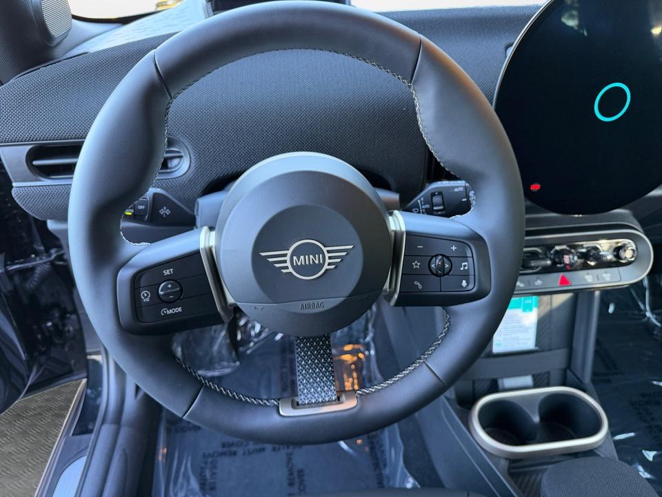 2027 MINI 2 DOOR SIGNATURE PLUS