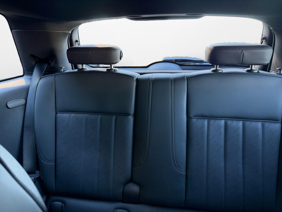 2027 MINI 2 DOOR SIGNATURE PLUS
