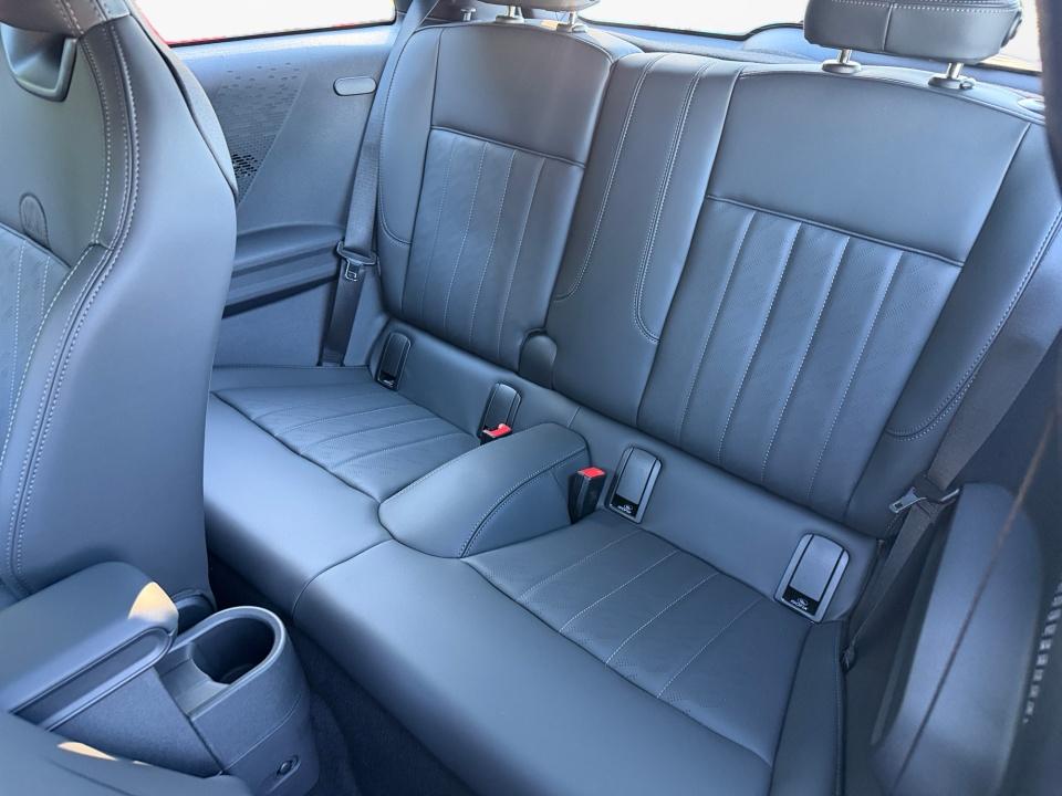 2027 MINI 2 DOOR SIGNATURE PLUS