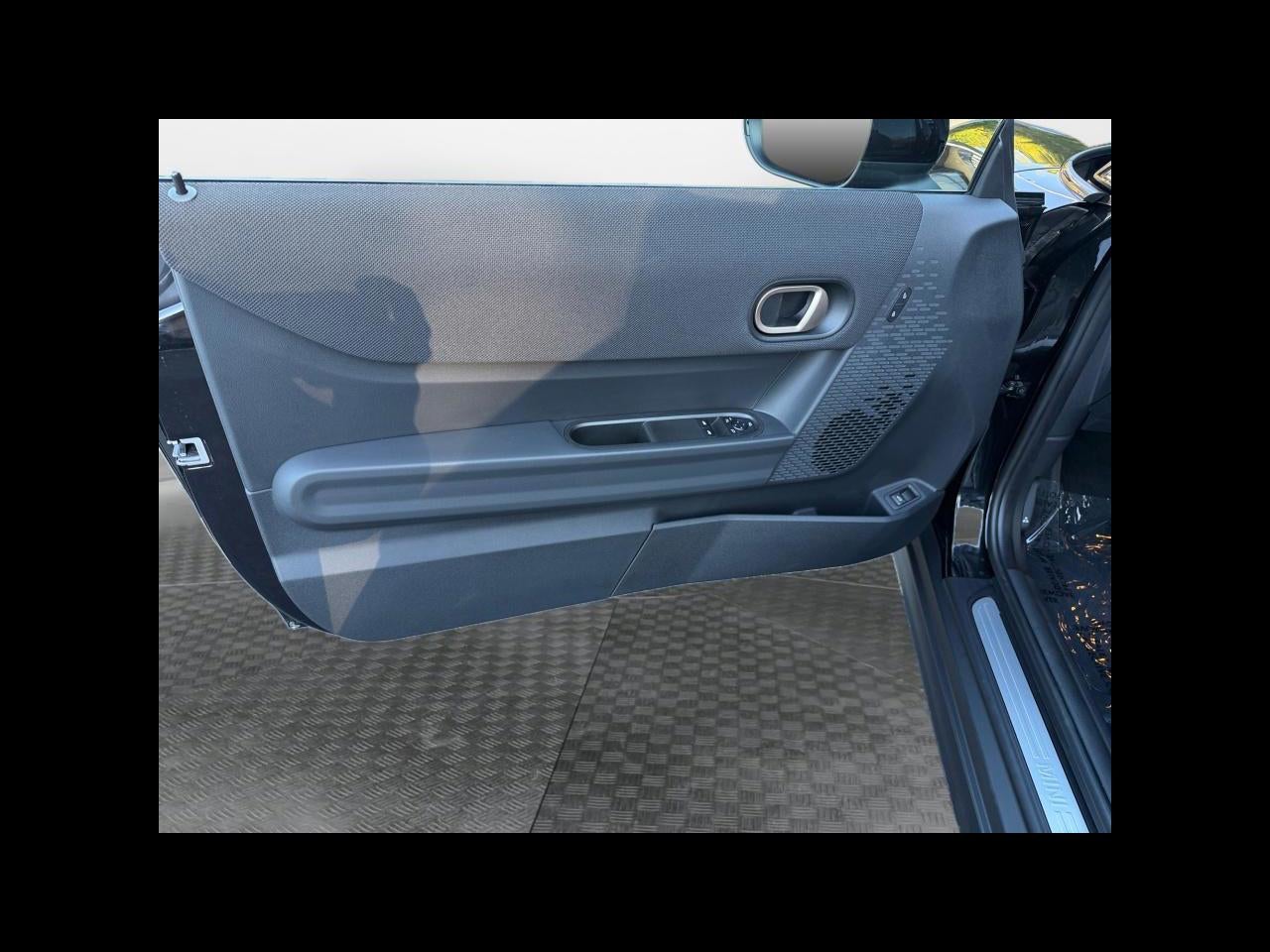 2027 MINI 2 DOOR SIGNATURE PLUS