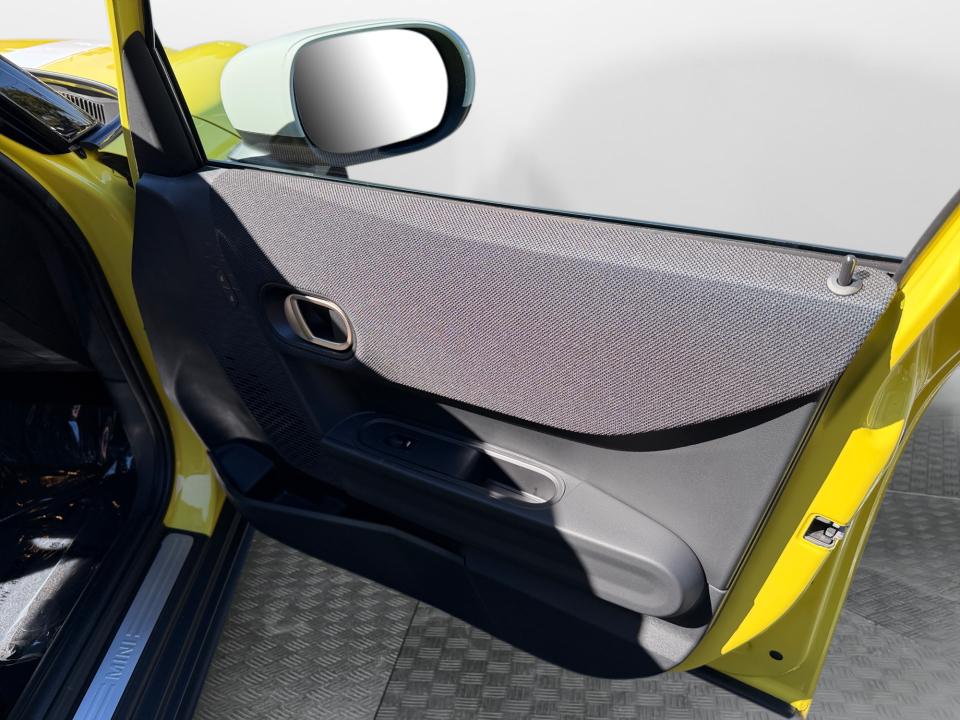 2027 MINI 4 DOOR SIGNATURE PLUS