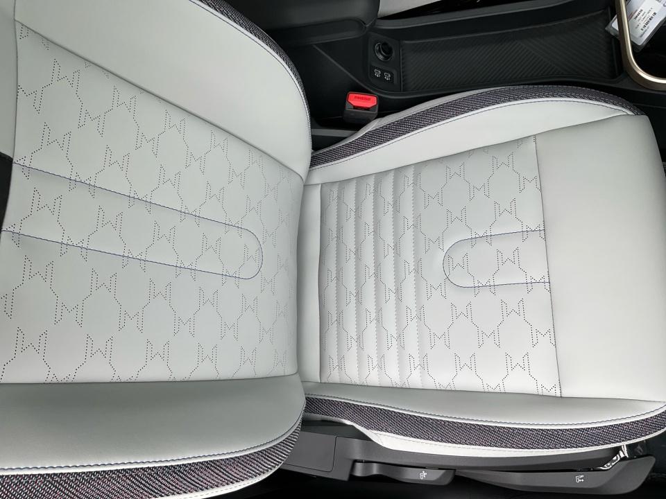 2026 MINI 4 DOOR SIGNATURE PLUS