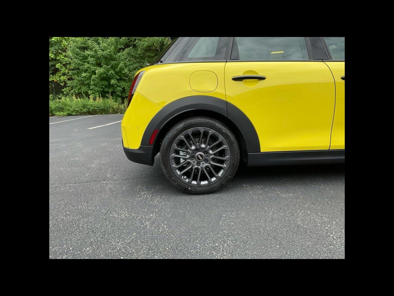 2026 MINI 4 DOOR SIGNATURE PLUS