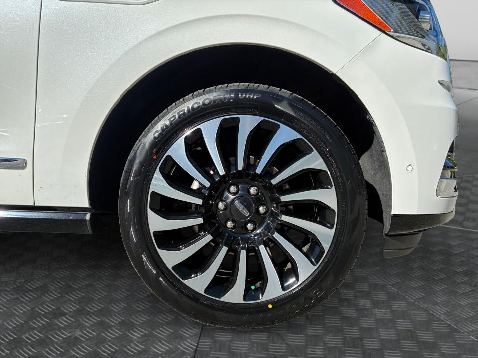 2023 Lincoln Navigator Black Label